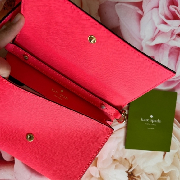 BNWOT AUTHENTIC hot pink Kate Spade. Crossbody - Picture 4 of 4